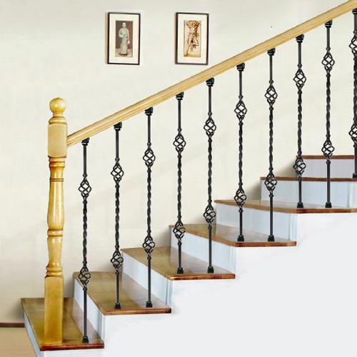 实木楼梯扶手，实木楼梯扶手选用哪种颜色的油漆好呢？实木楼梯扶手用清漆好
