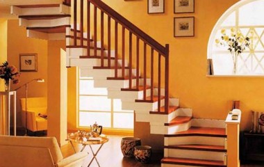樓梯踏板材質，實木樓梯踏板用哪種材質好？用軟木做樓梯好還是用硬木好呢？