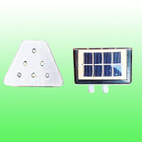 梯形太阳能轮廓标 同步轮廓标灯 太阳能警示灯厂家